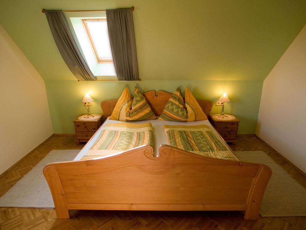 Bed and Breakfast Weingut Schwarzl Ratsch an der Weinstraße Camera foto